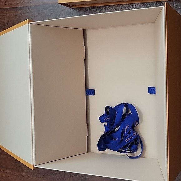 SOLD - Picture 2 of 4